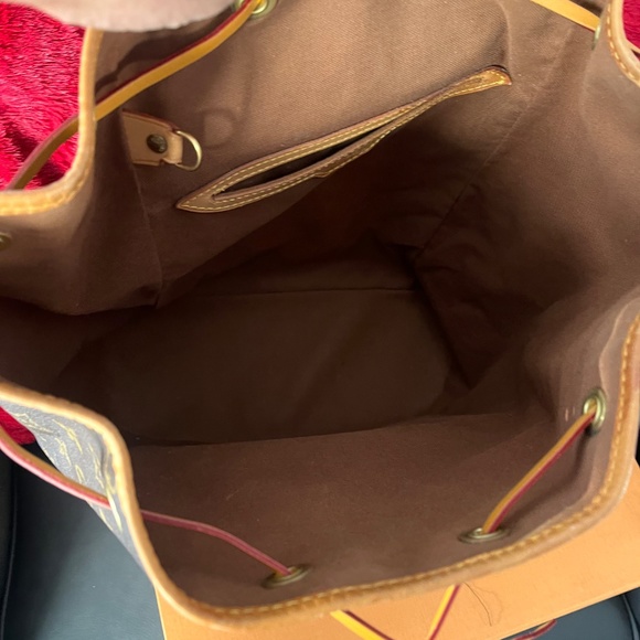 Louis Vuitton Montsouris GM Backpack - Picture 2 of 4